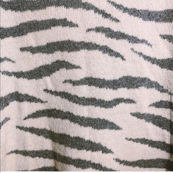 La Vie Rebecca Taylor Animal Print Wool Alpaca Blend Sweater NWT - Picture 6 of 8